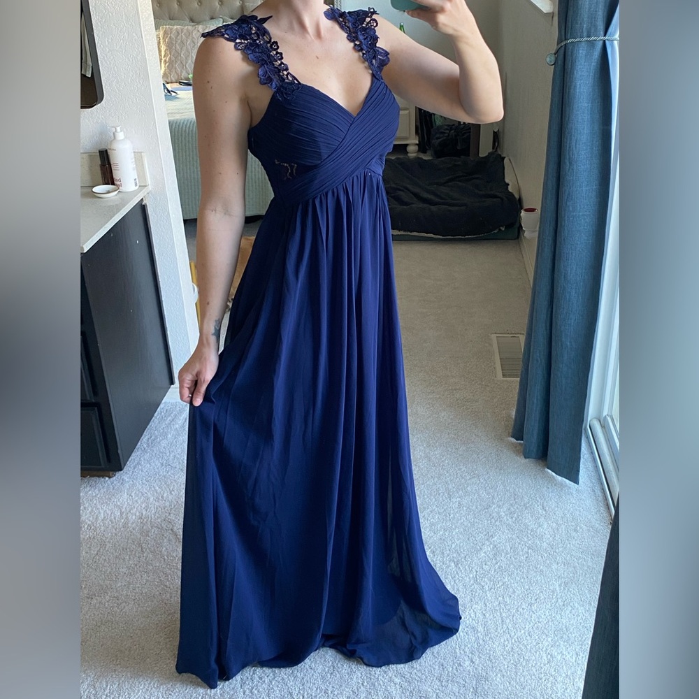 Elegant Navy Blue Formal Dress with Lace Details